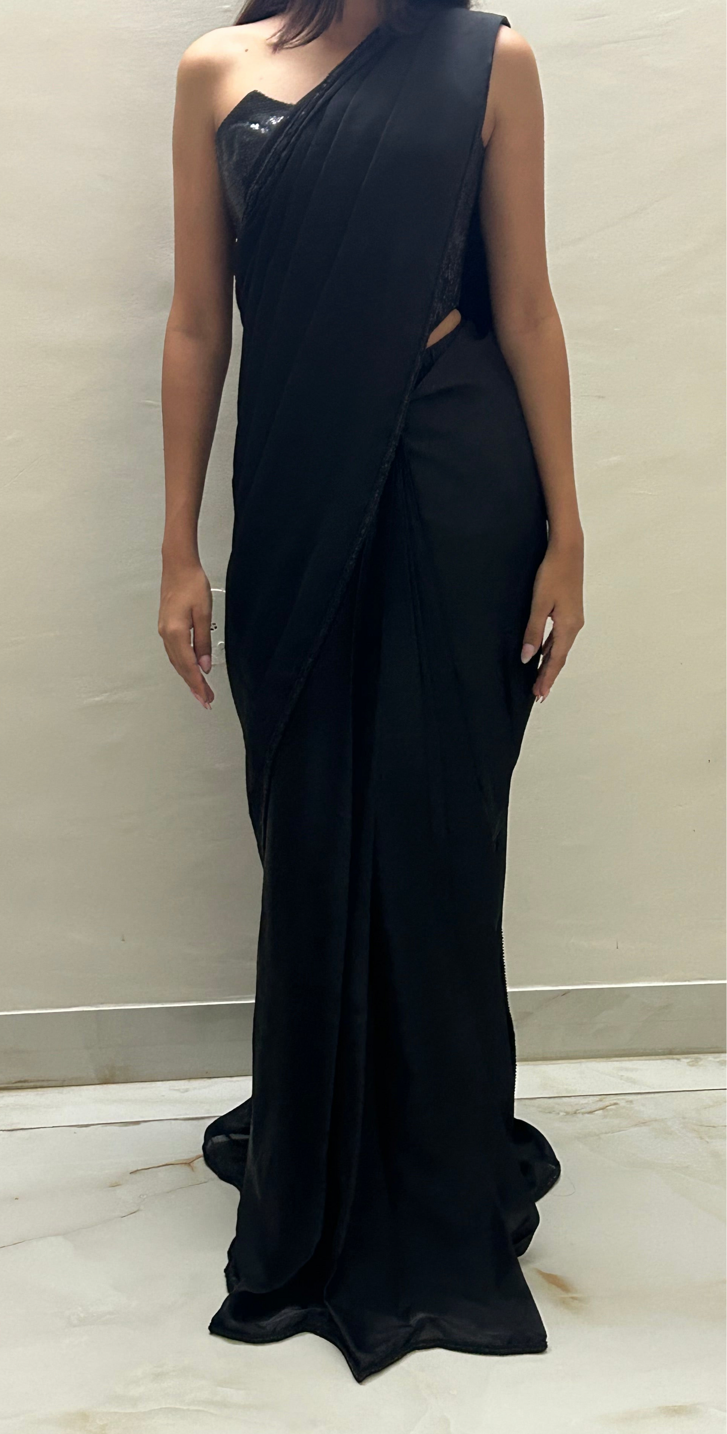 SM PRE-DRAPED SAREE & RAGAR CORSET