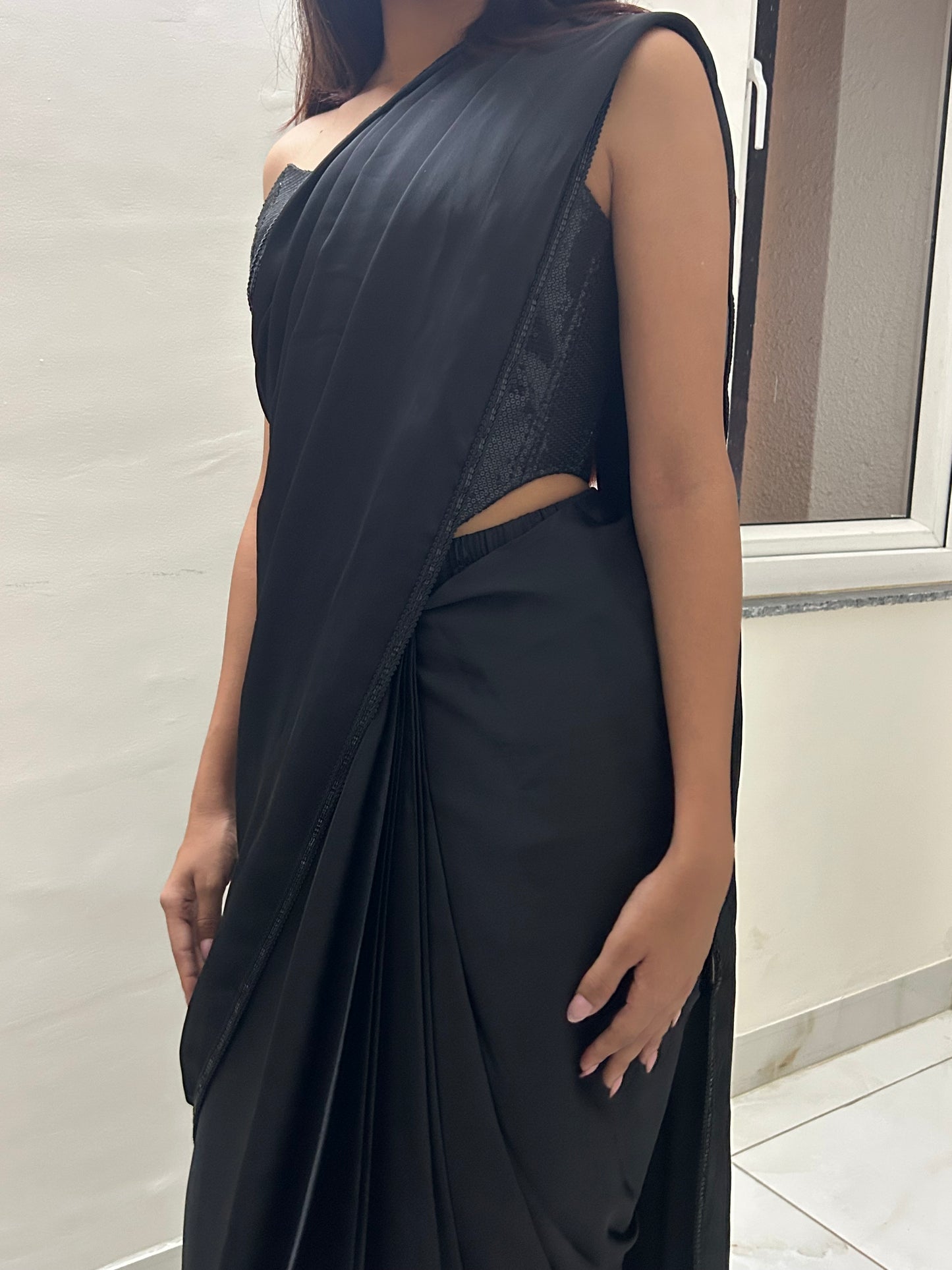 SM PRE-DRAPED SAREE & RAGAR CORSET