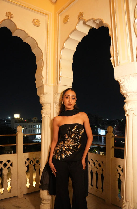 INDIRA SET